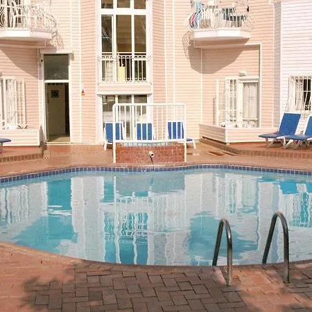 Avlu 4 Hotel de apartamente 4*