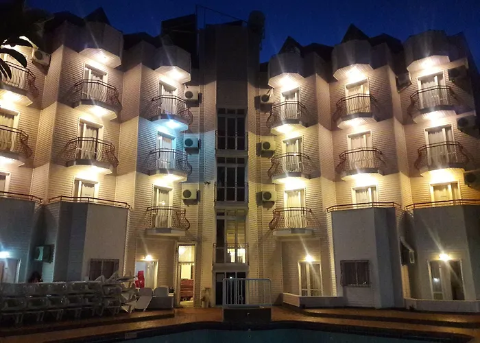 Apartahotel Avlu 4