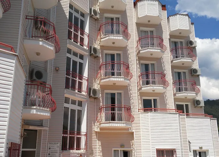 Avlu 4 Apartmanhotel 4*